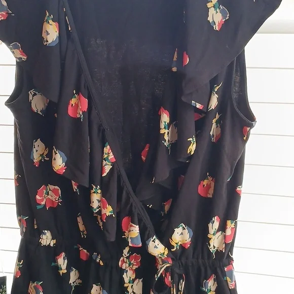 Ralph Lauren Black Top With Floral Wrap-around Design - Picture 6 of 6